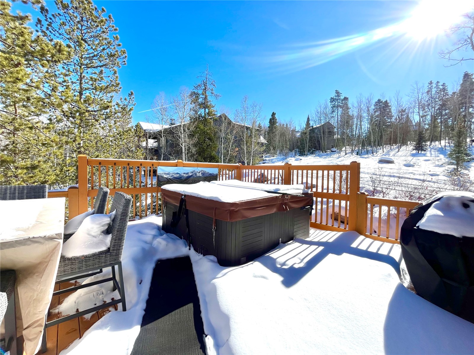 380 Black Hawk CIRCLE