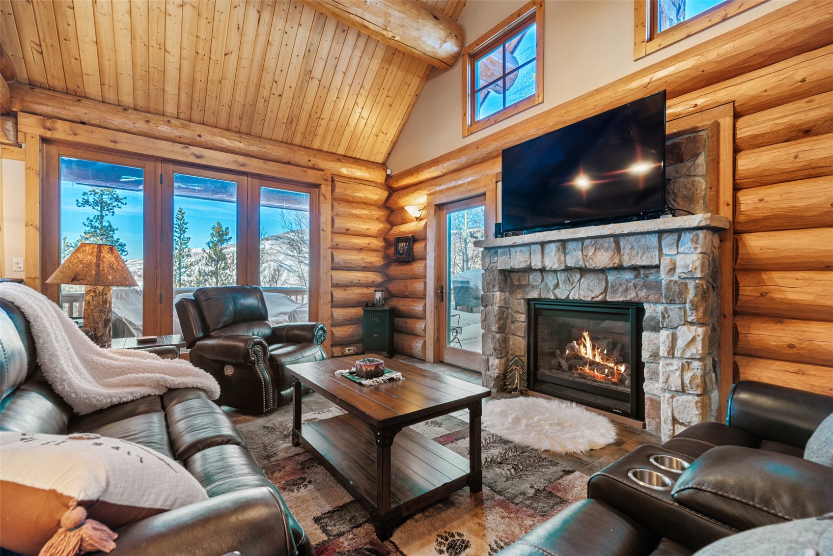 380 Black Hawk CIRCLE