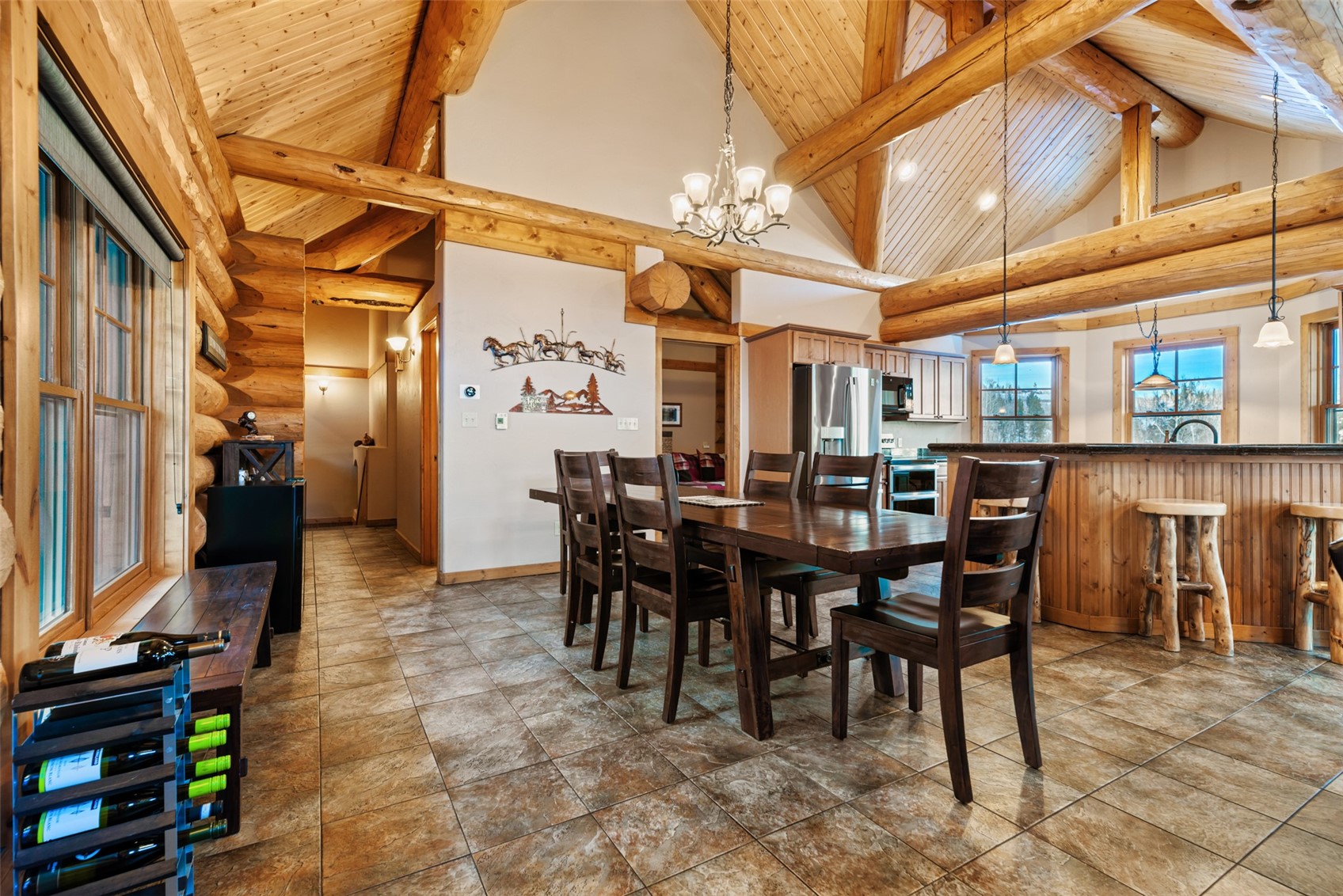 380 Black Hawk CIRCLE