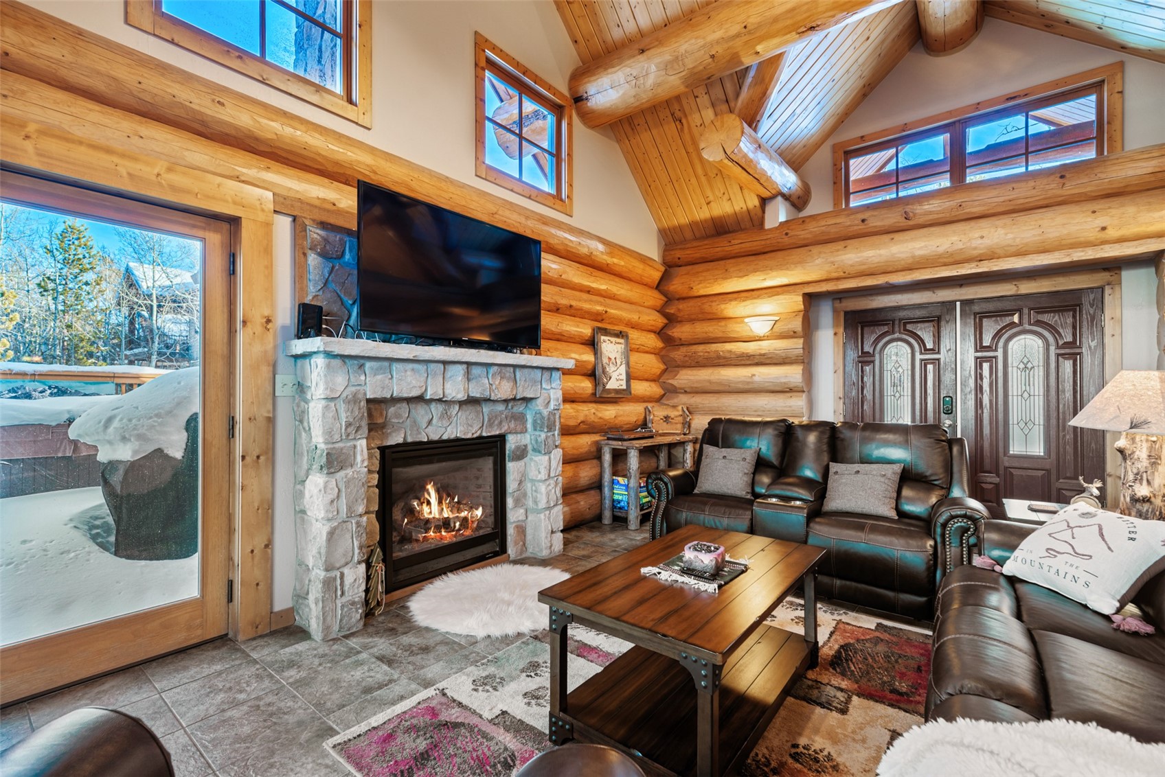 380 Black Hawk CIRCLE