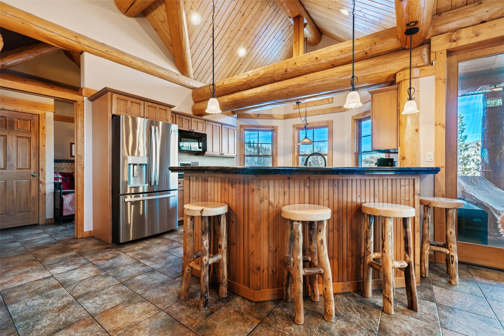 380 Black Hawk CIRCLE