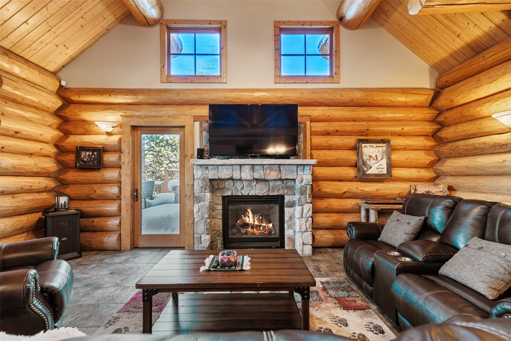 380 Black Hawk CIRCLE