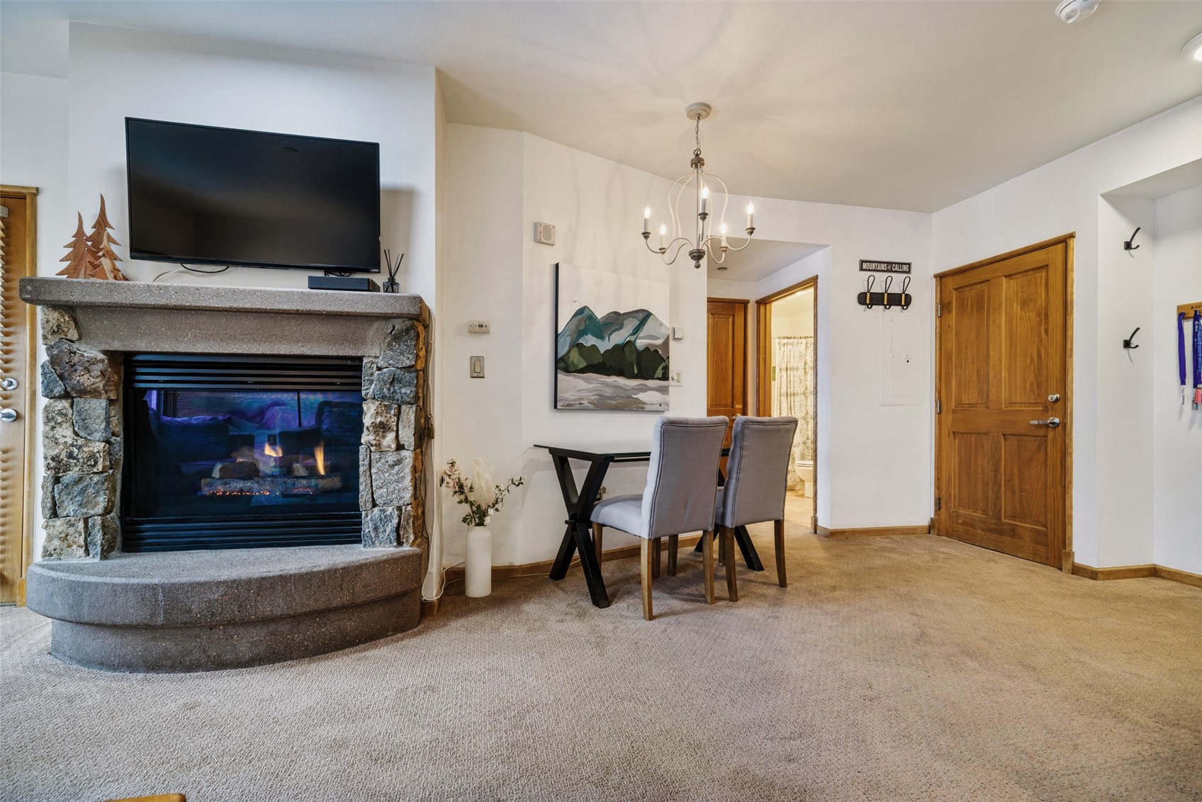 195 River Run ROAD 8015