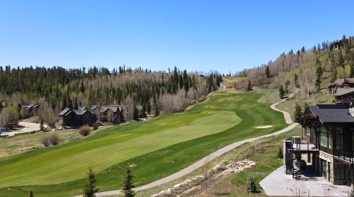 2911 Ninth Green COURT