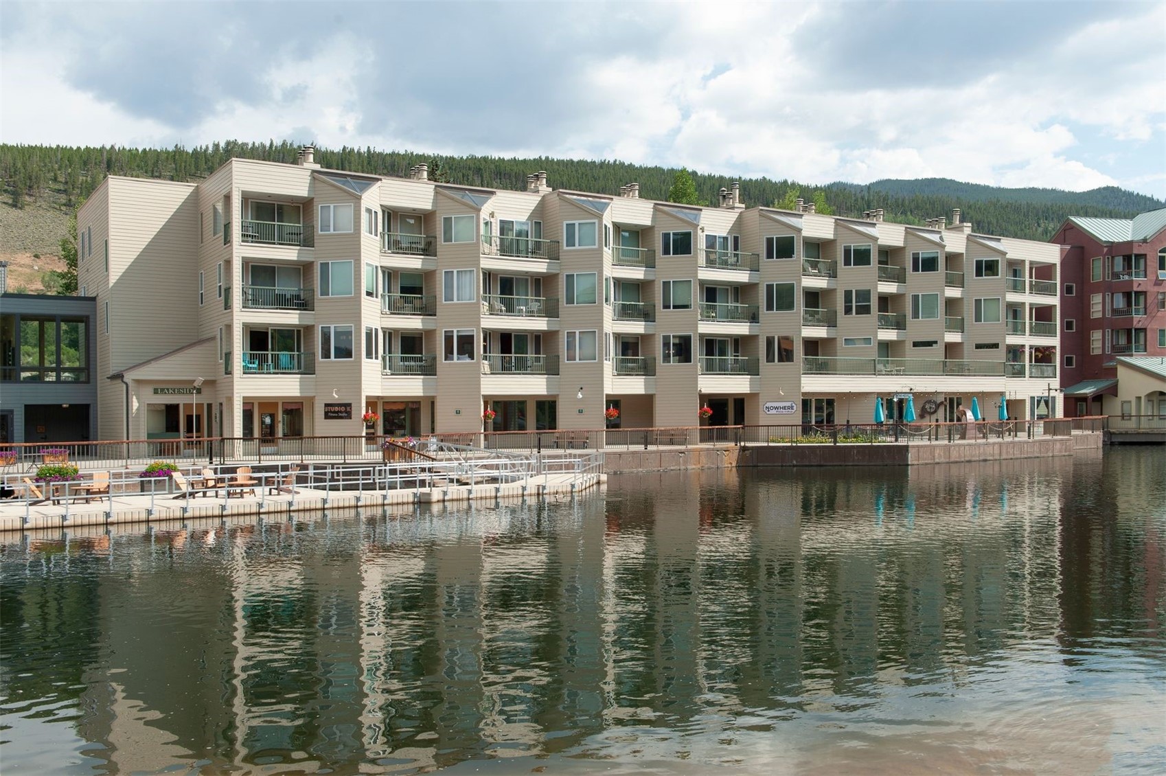 22080 Us Highway 6 1476