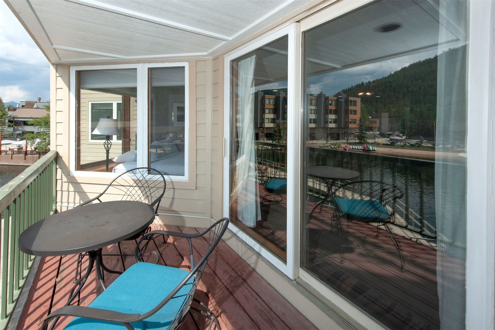 22080 Us Highway 6 1476