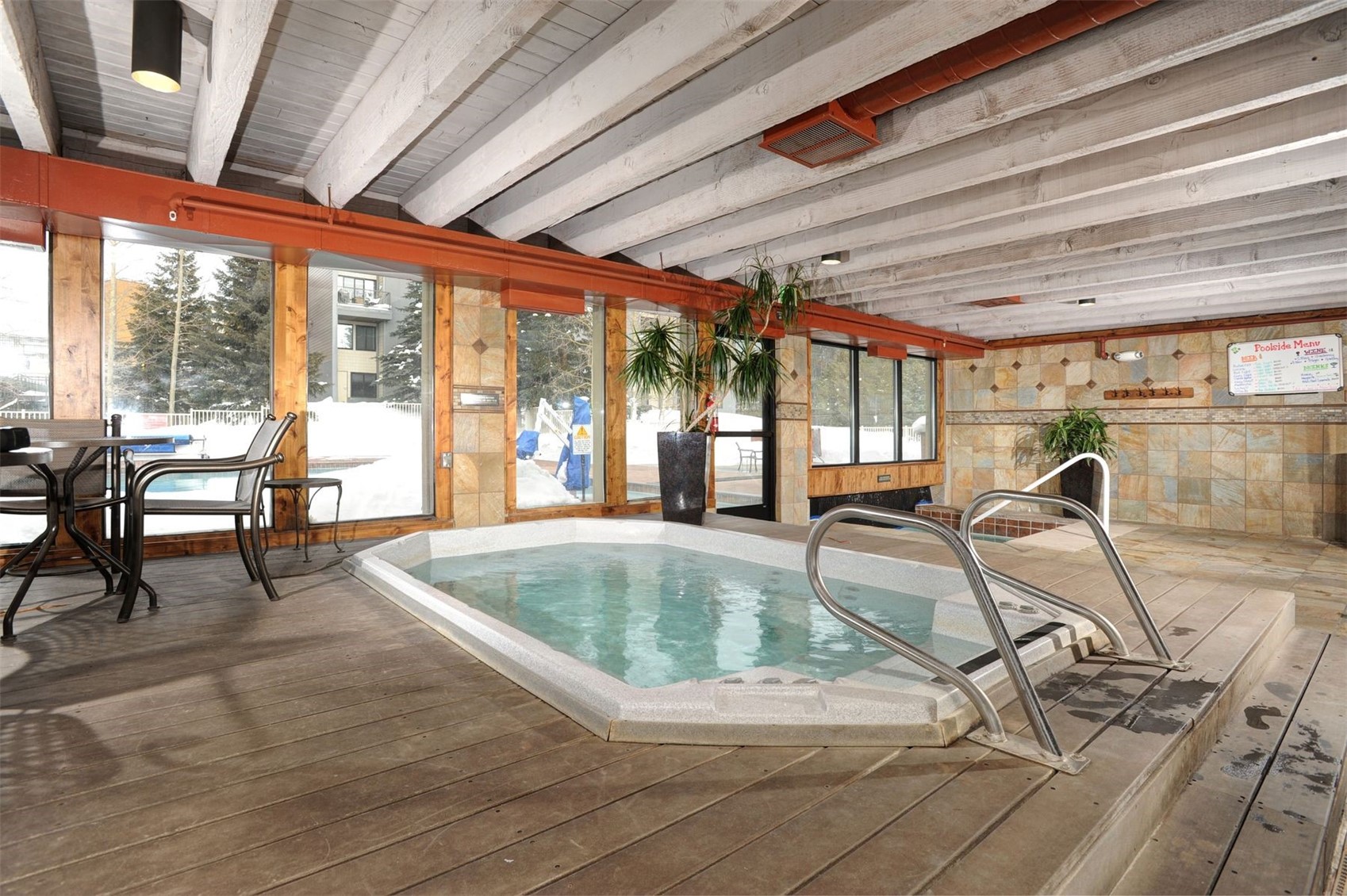 22080 Us Highway 6 1476