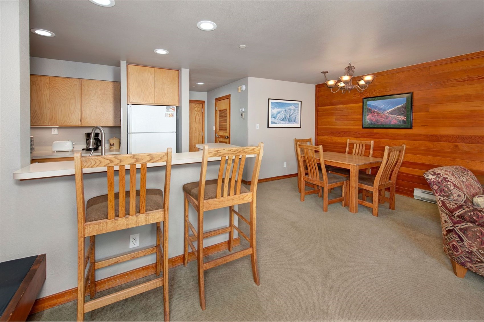 22080 Us Highway 6 1476