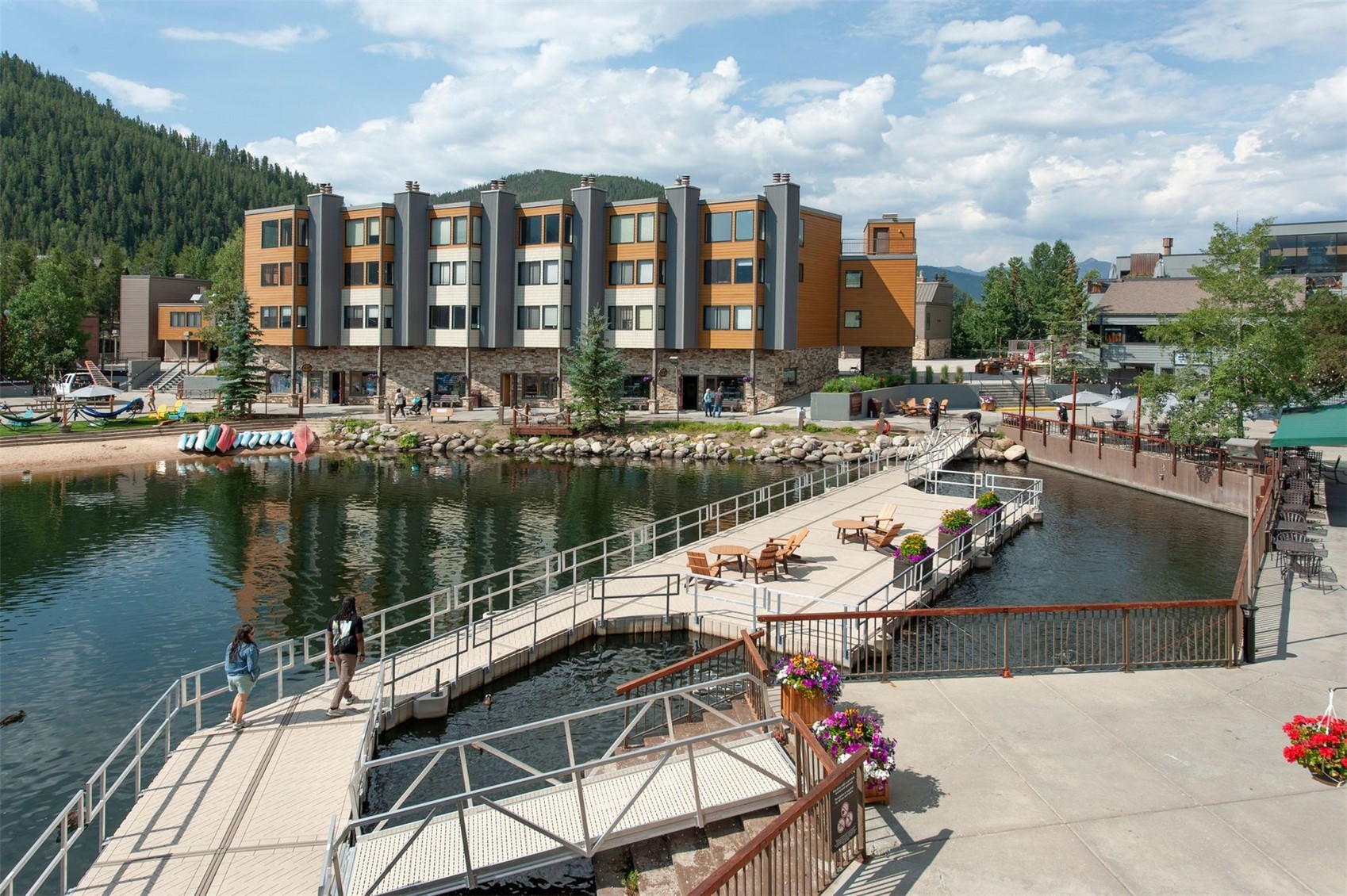 22080 Us Highway 6 1476