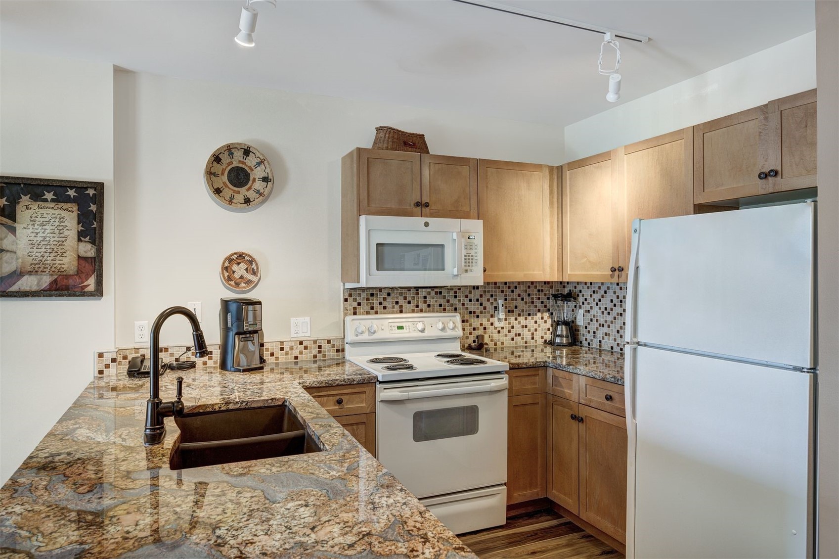 105 Wheeler CIRCLE 305