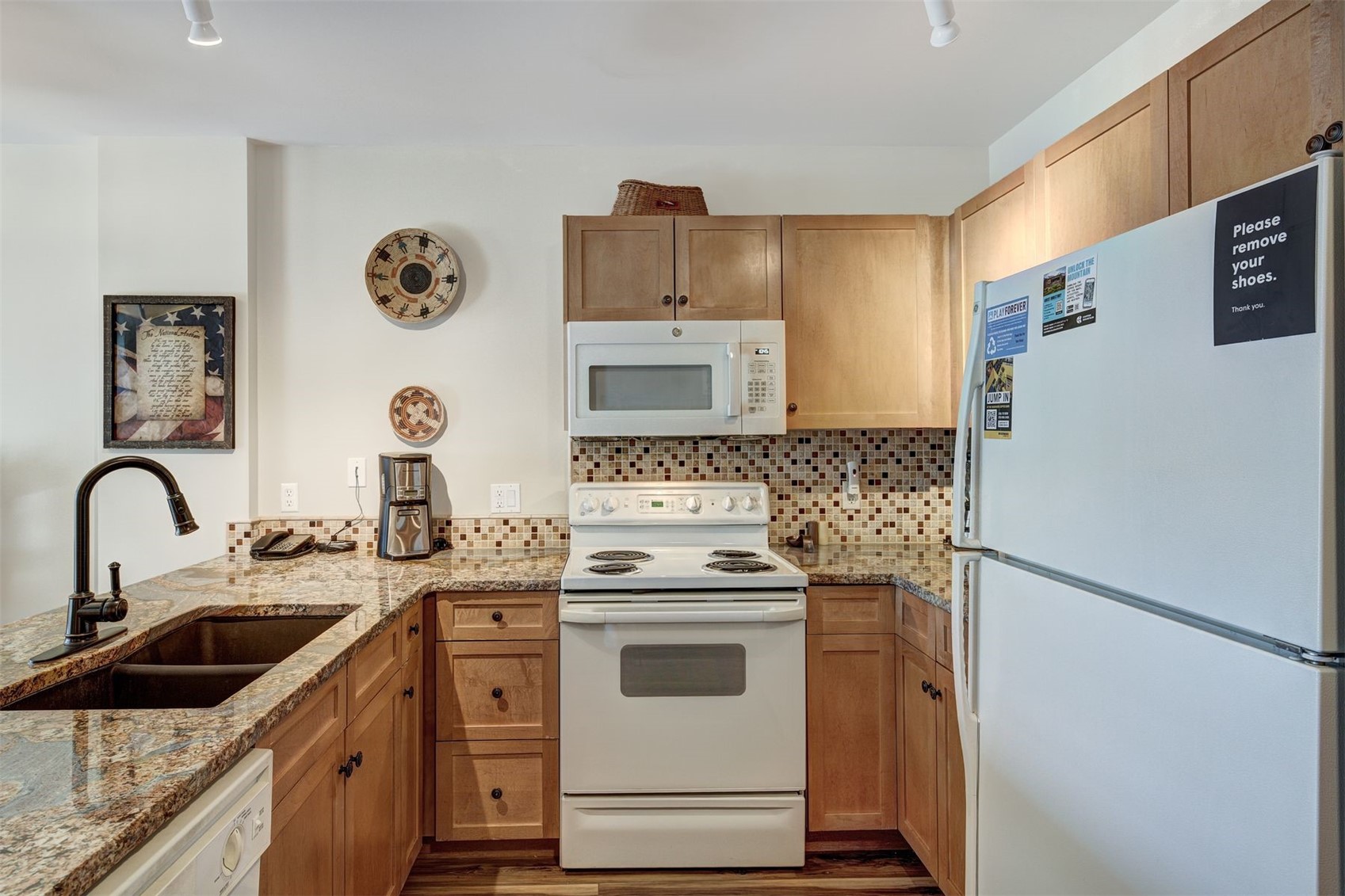 105 Wheeler CIRCLE 305