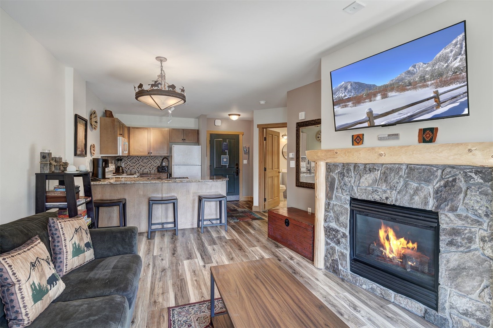 105 Wheeler CIRCLE 305