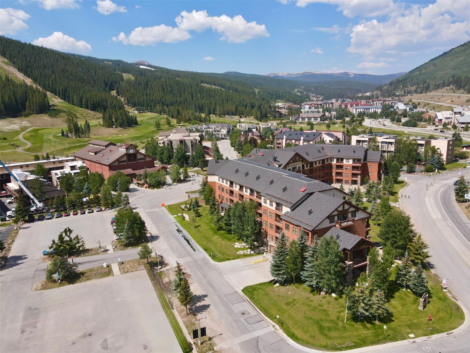 105 Wheeler CIRCLE 305