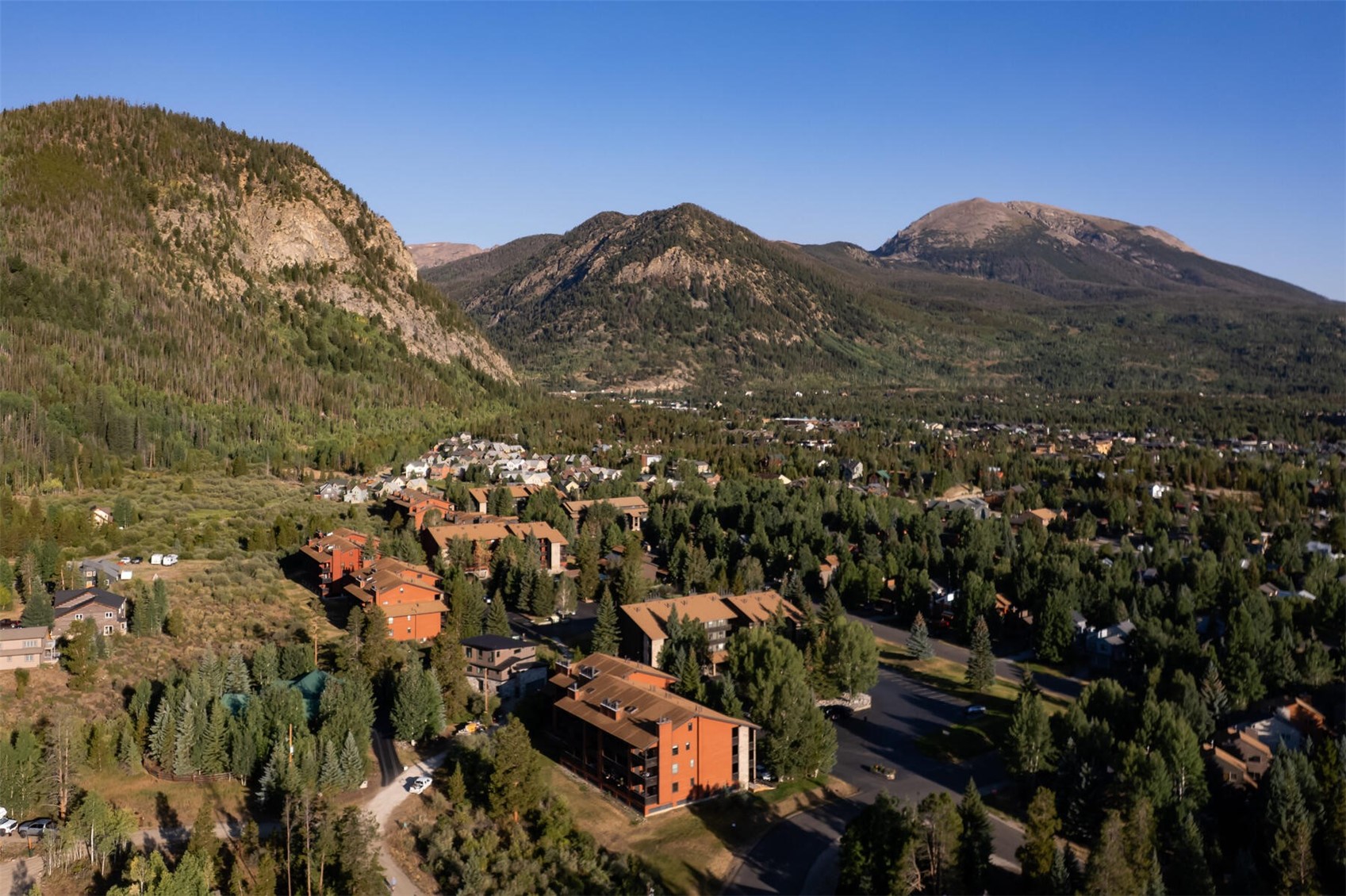 670 S 7th AVENUE 249