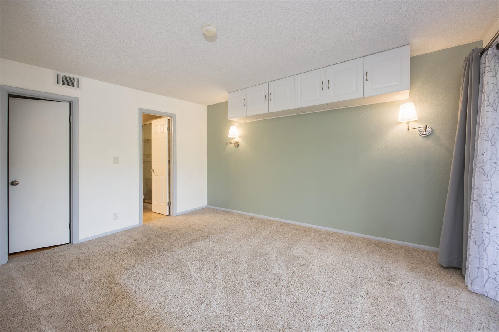 670 S 7th AVENUE 249