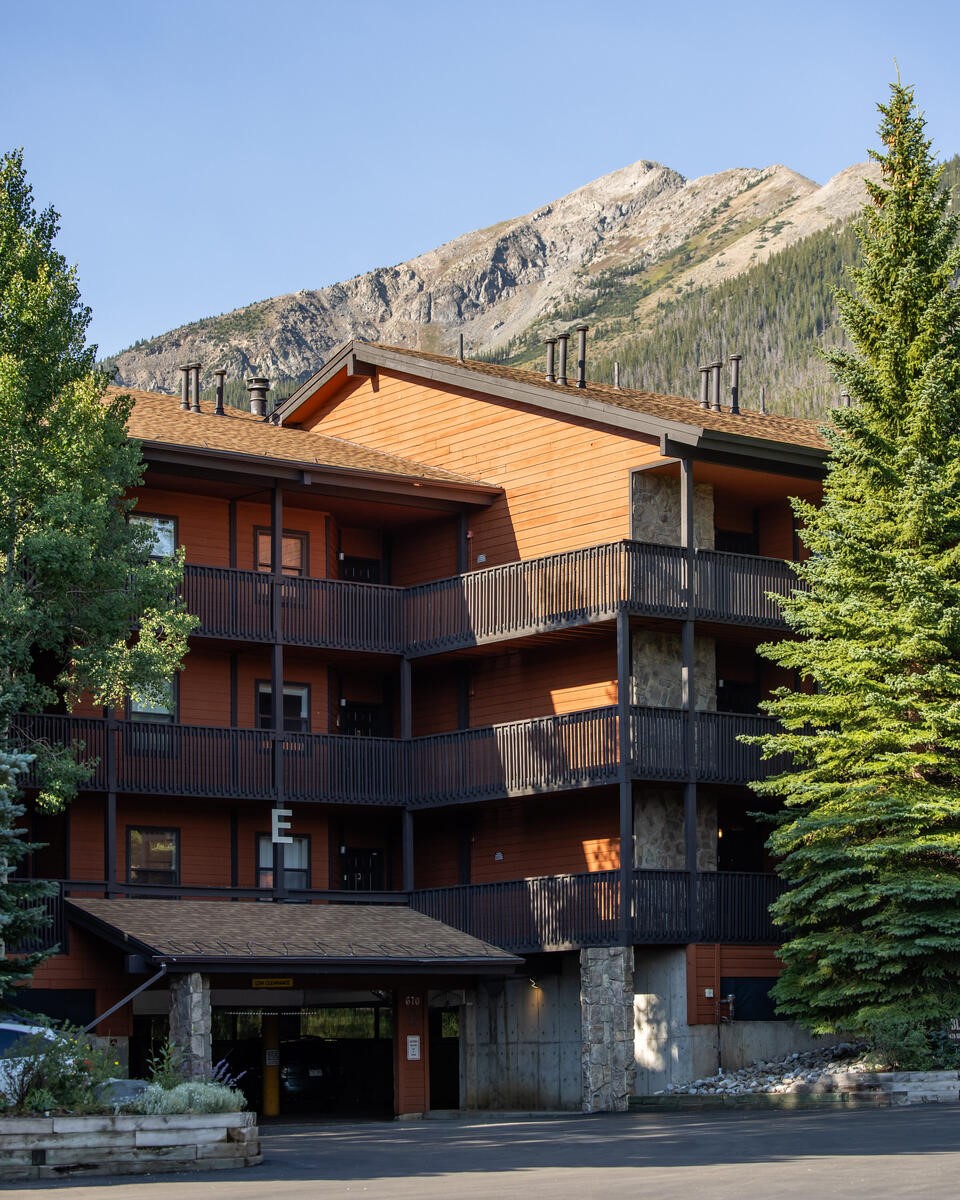 670 S 7th AVENUE 249