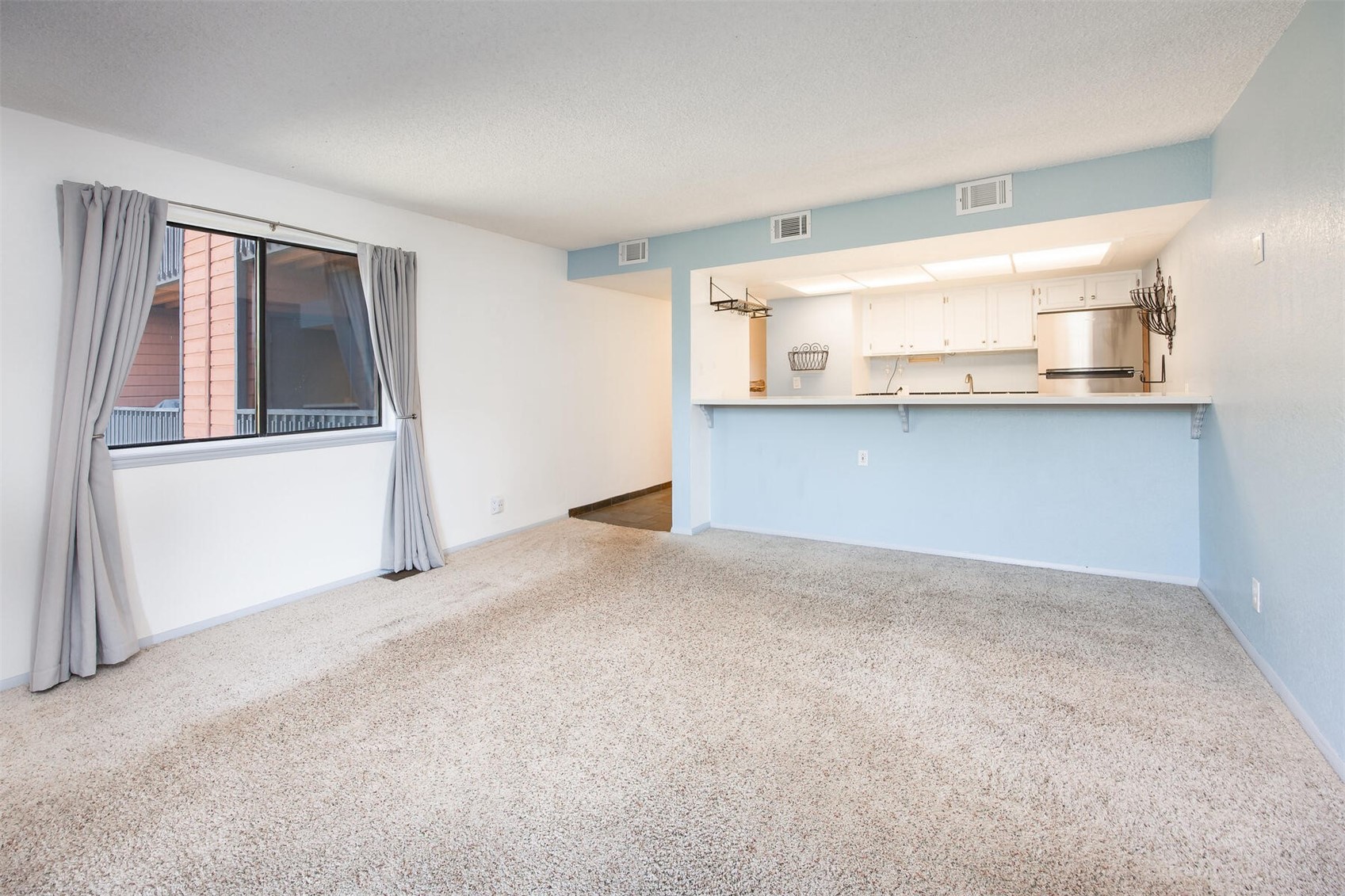 670 S 7th AVENUE 249