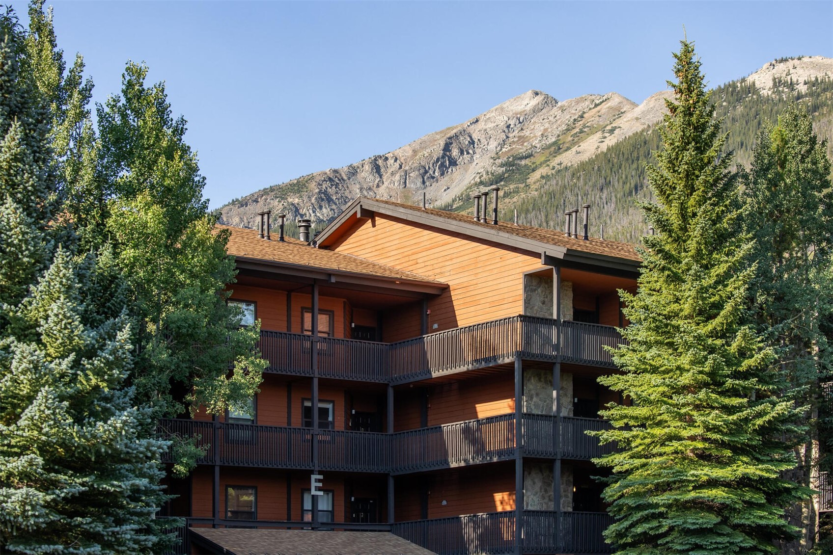 670 S 7th AVENUE 249