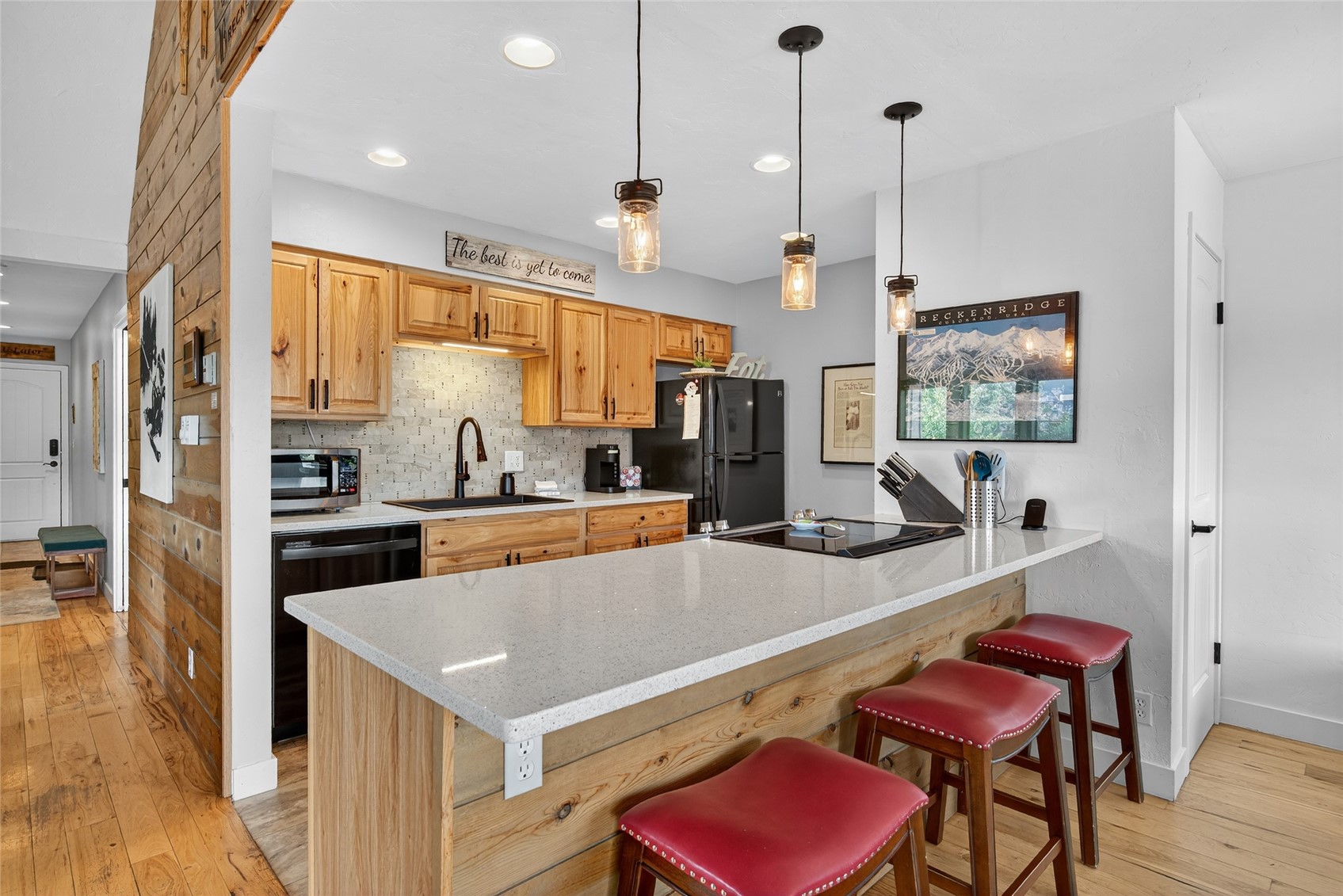 325 Four Oclock ROAD A301