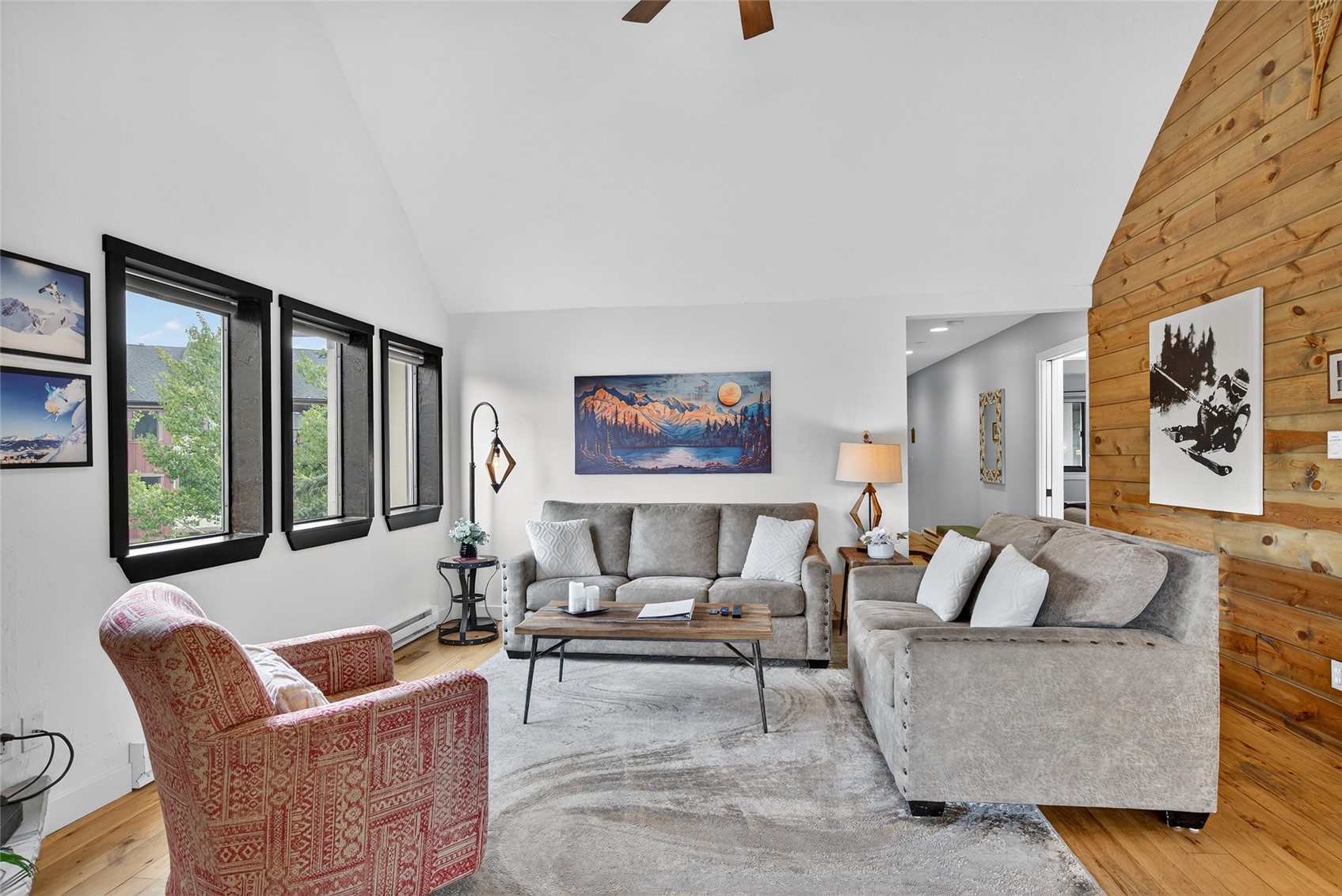 325 Four Oclock ROAD A301