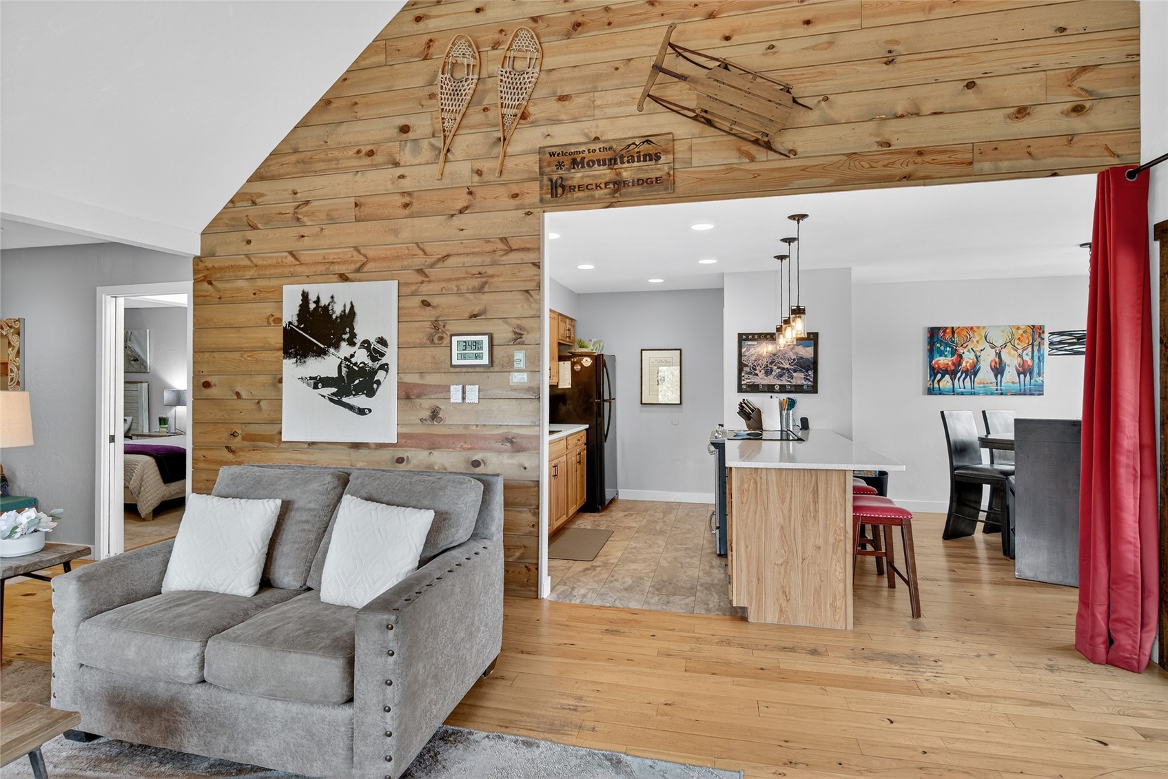 325 Four Oclock ROAD A301