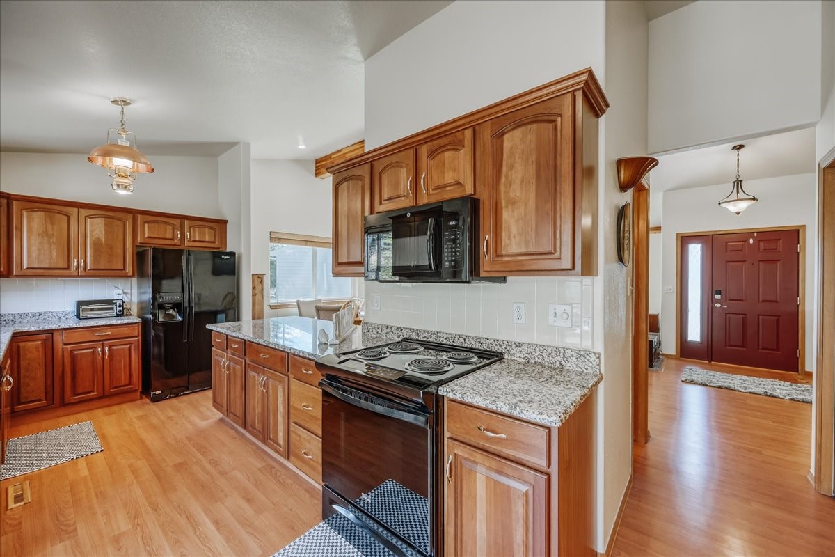 51 Corinthian CIRCLE