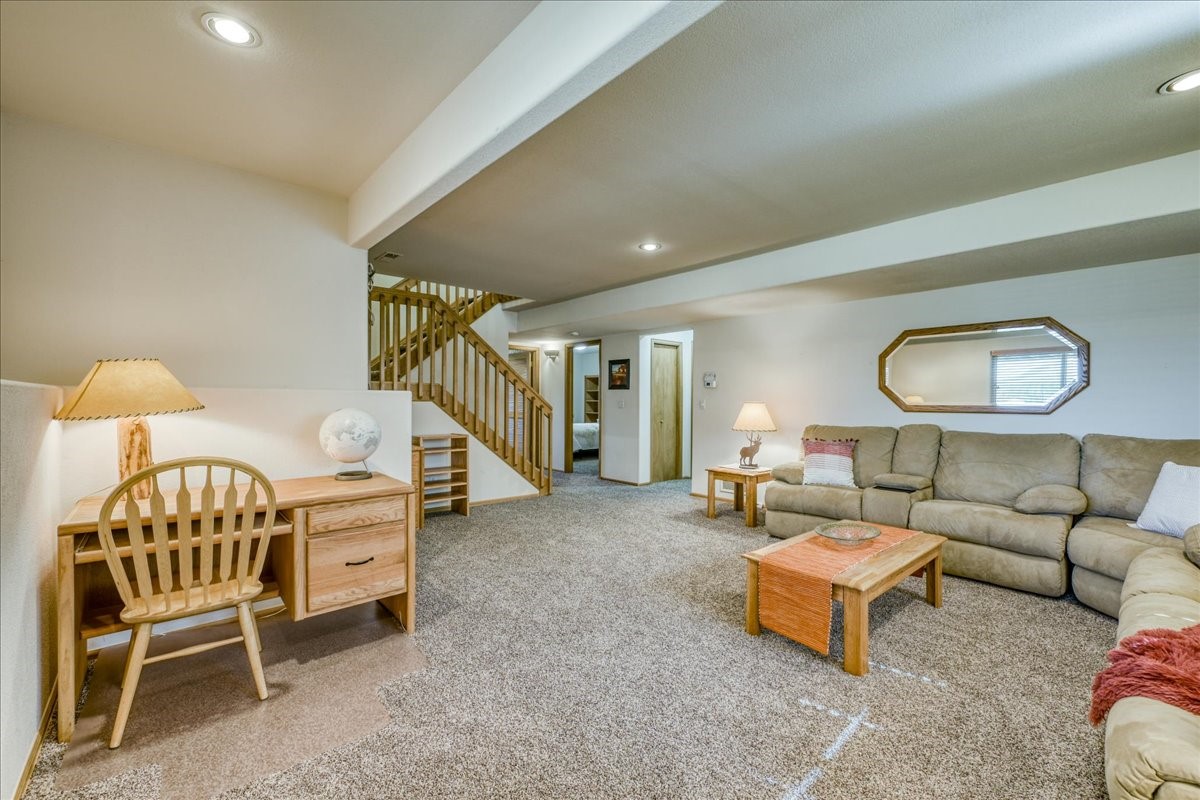 51 Corinthian CIRCLE