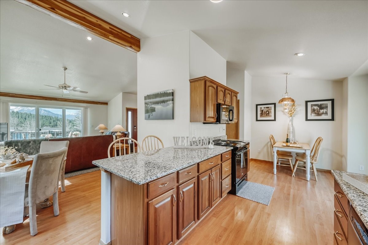 51 Corinthian CIRCLE