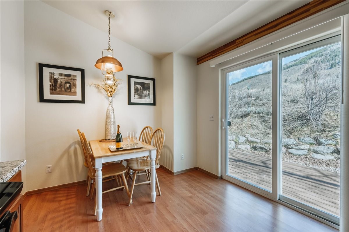 51 Corinthian CIRCLE