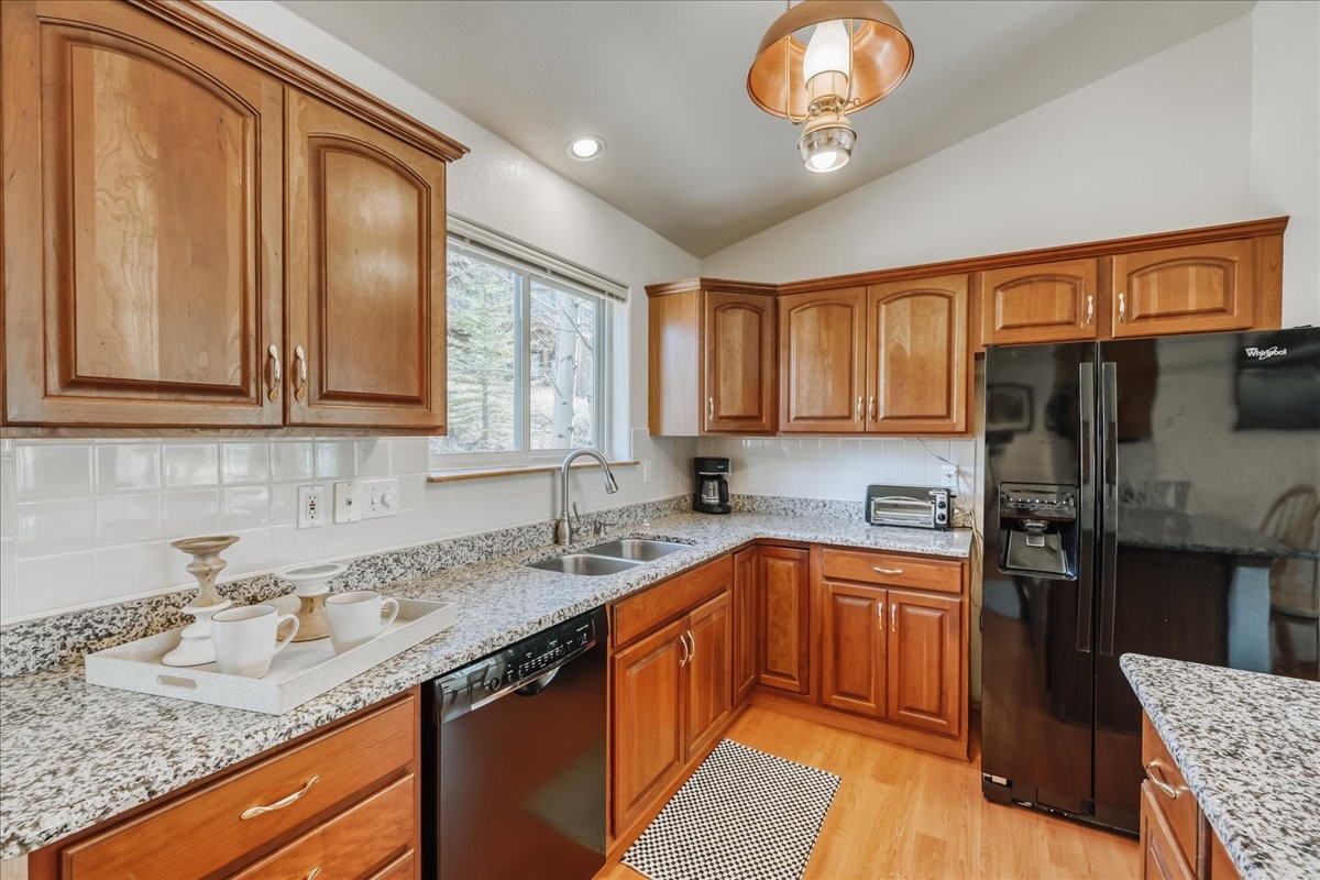 51 Corinthian CIRCLE