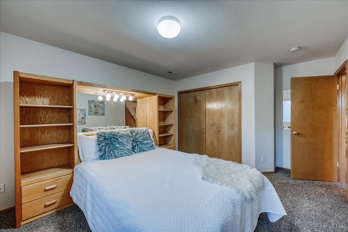 51 Corinthian CIRCLE