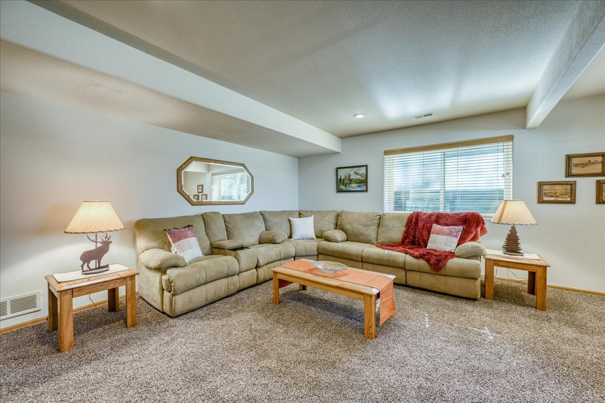 51 Corinthian CIRCLE