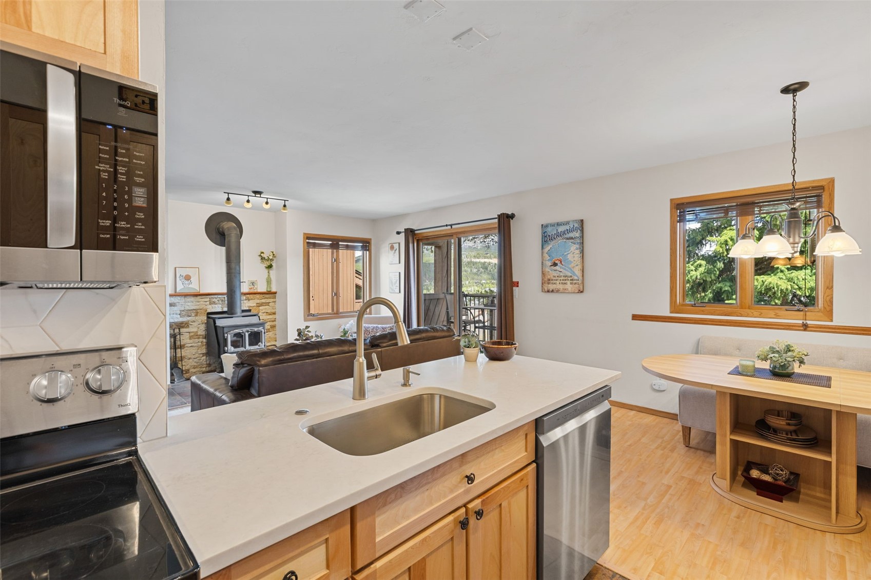 875 Four O Clock ROAD D3