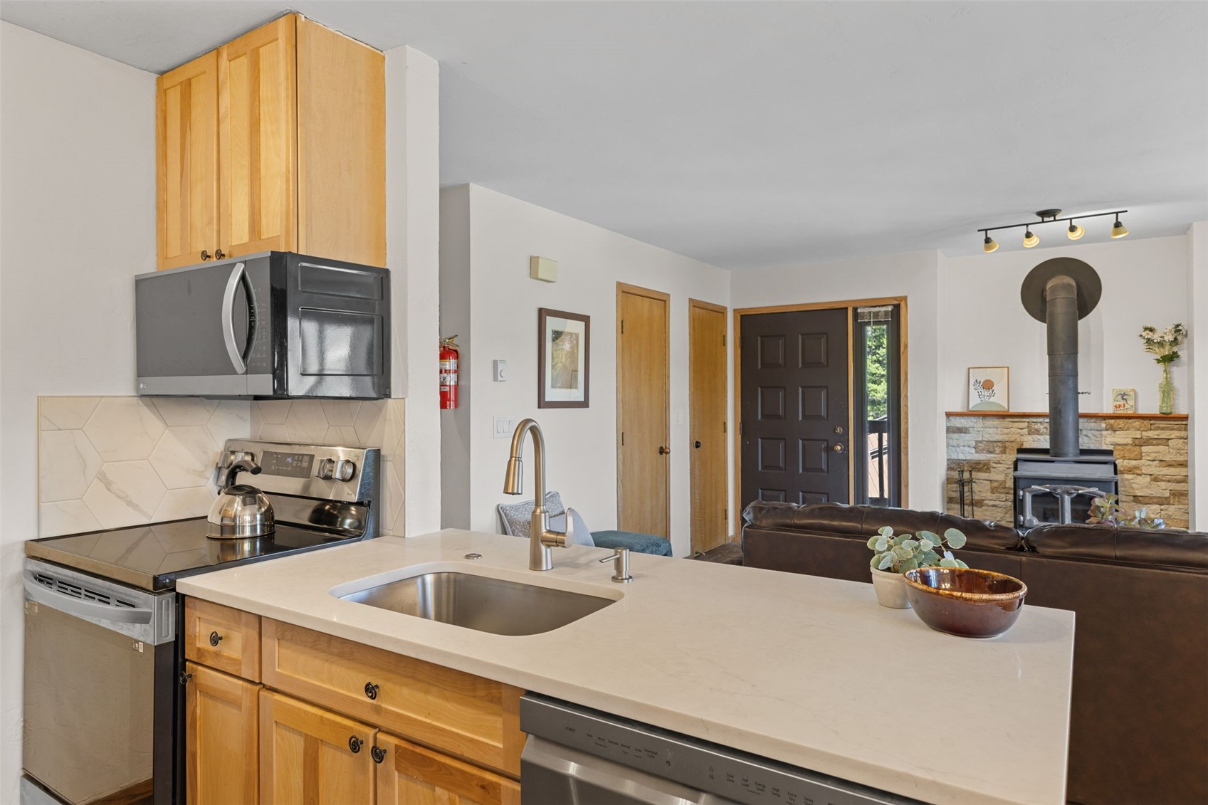 875 Four O Clock ROAD D3