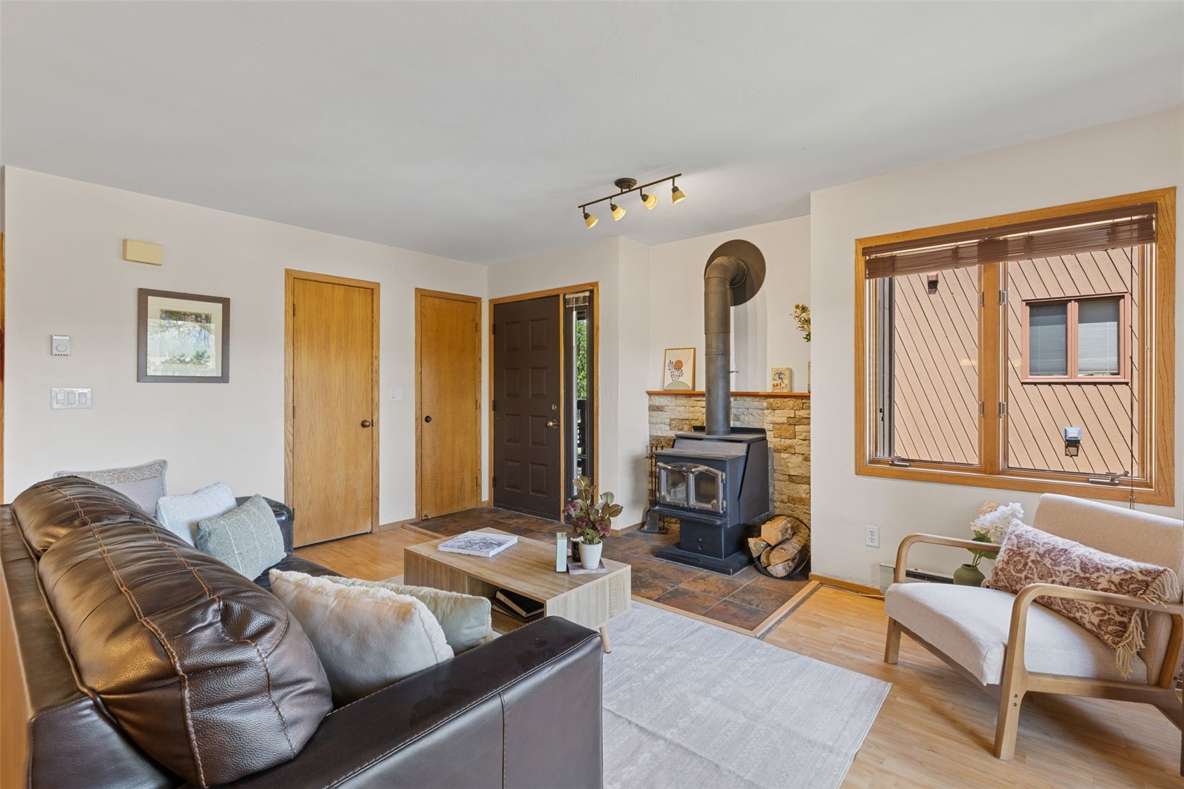 875 Four O Clock ROAD D3