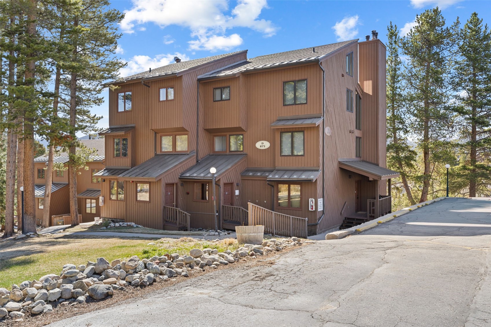 875 Four O Clock ROAD D3