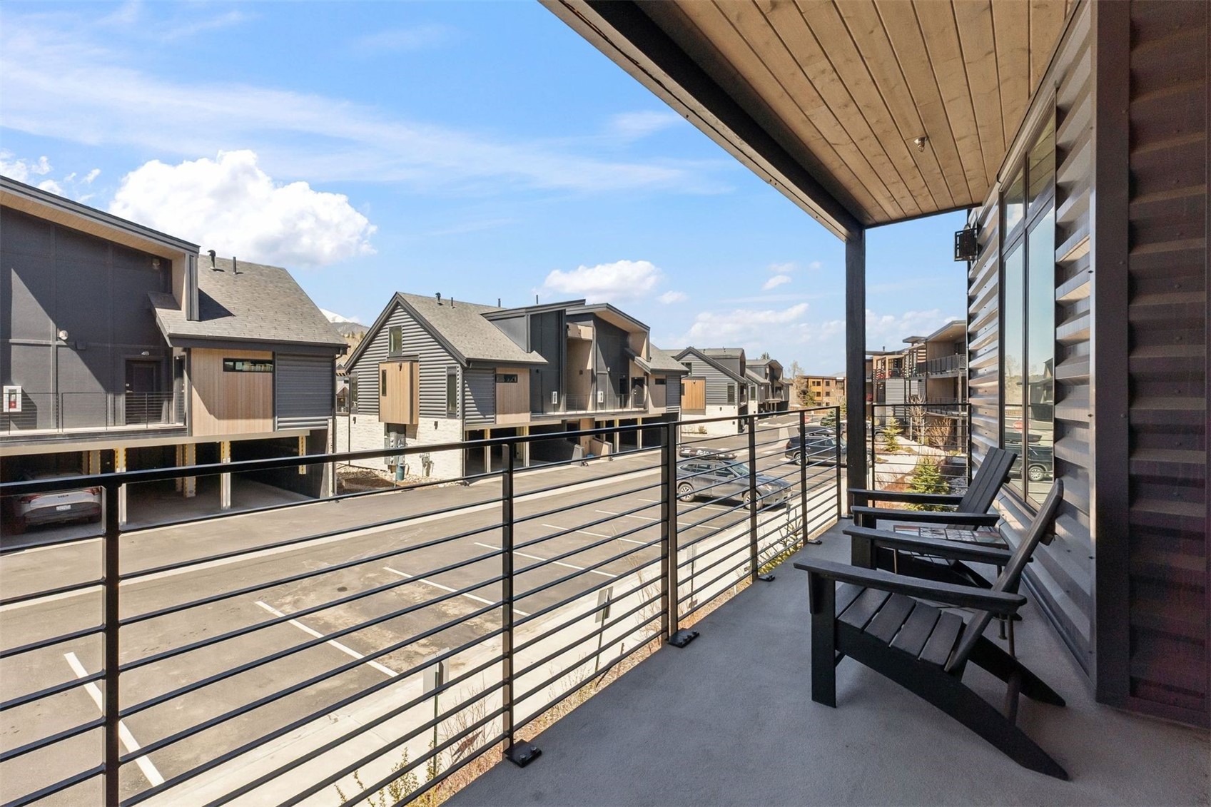 930 Blue River PARKWAY 625