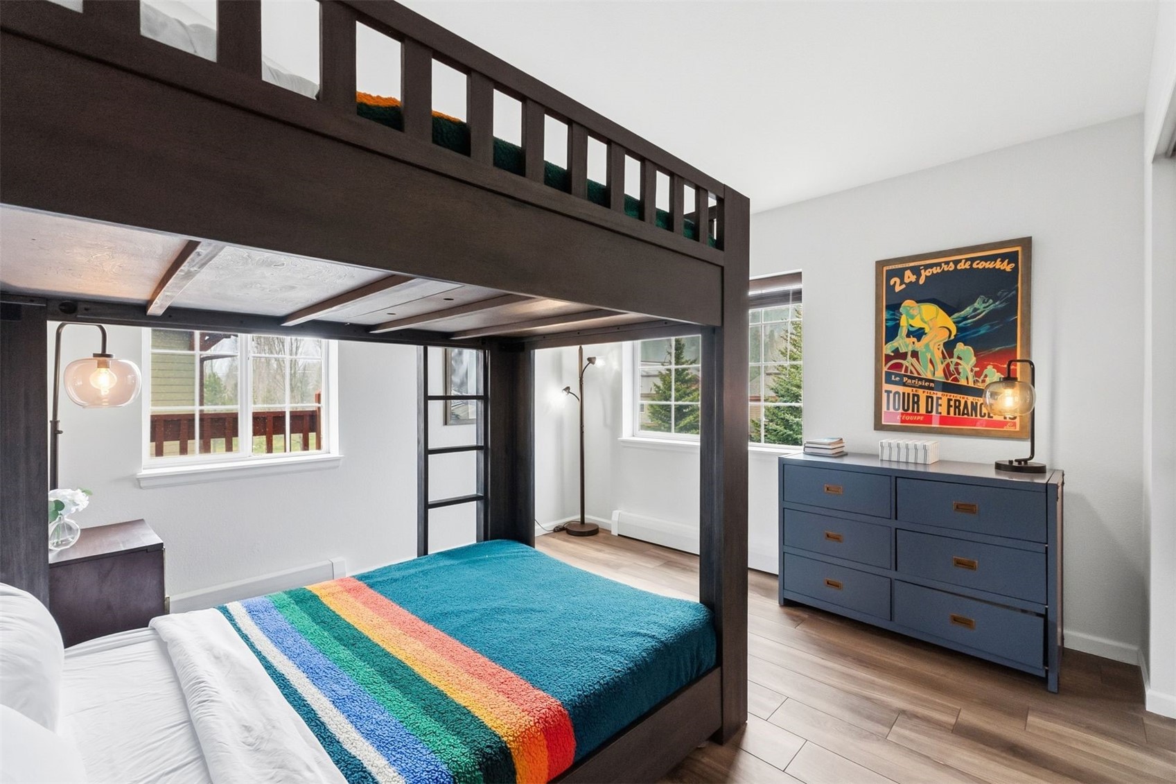 163 Pelican CIRCLE 1206