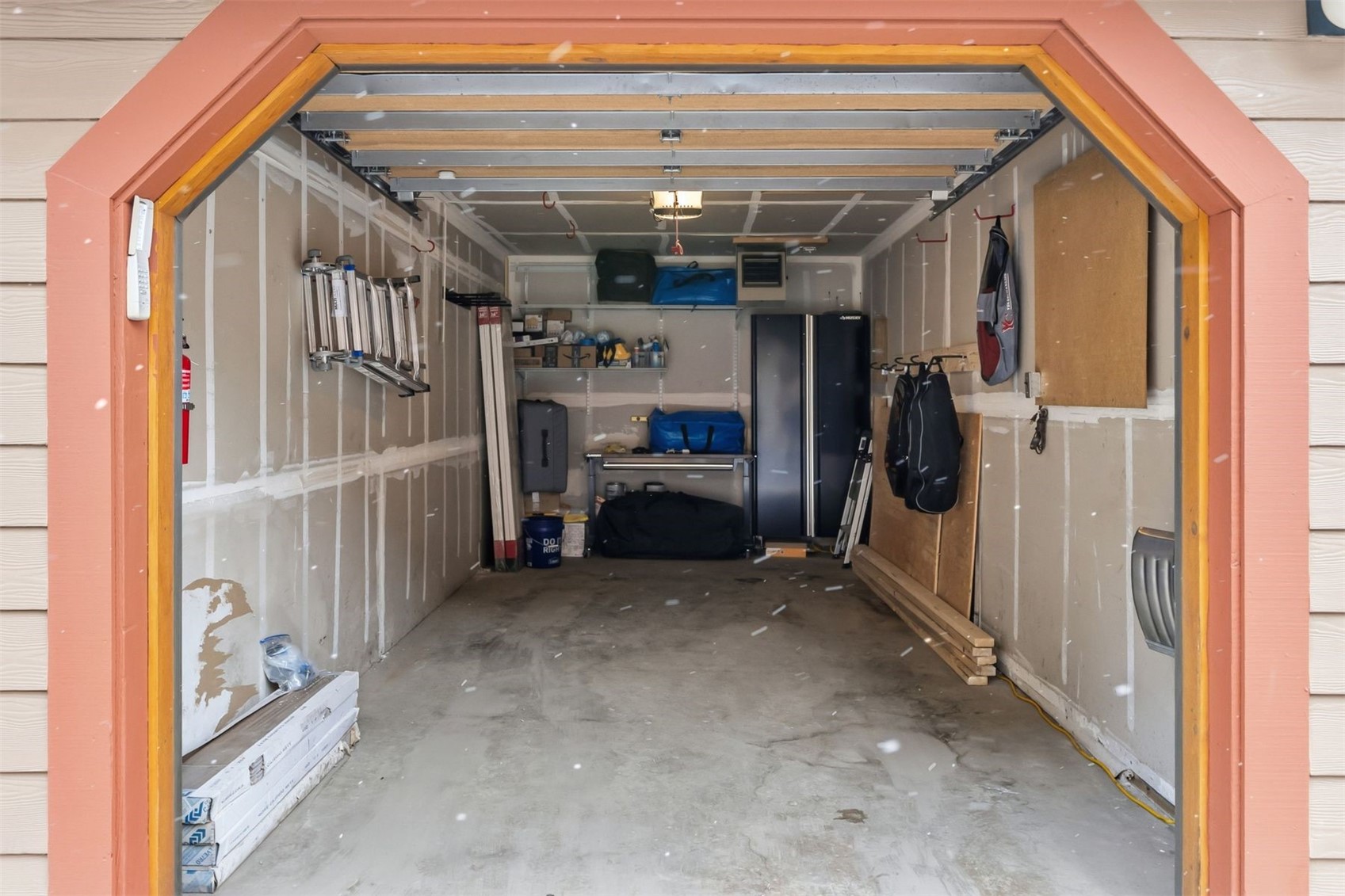 163 Pelican CIRCLE 1206