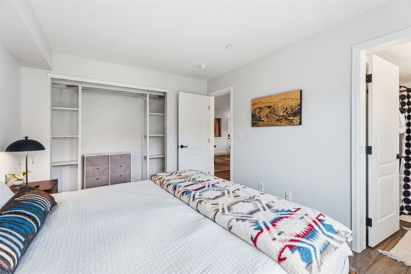 163 Pelican CIRCLE 1206