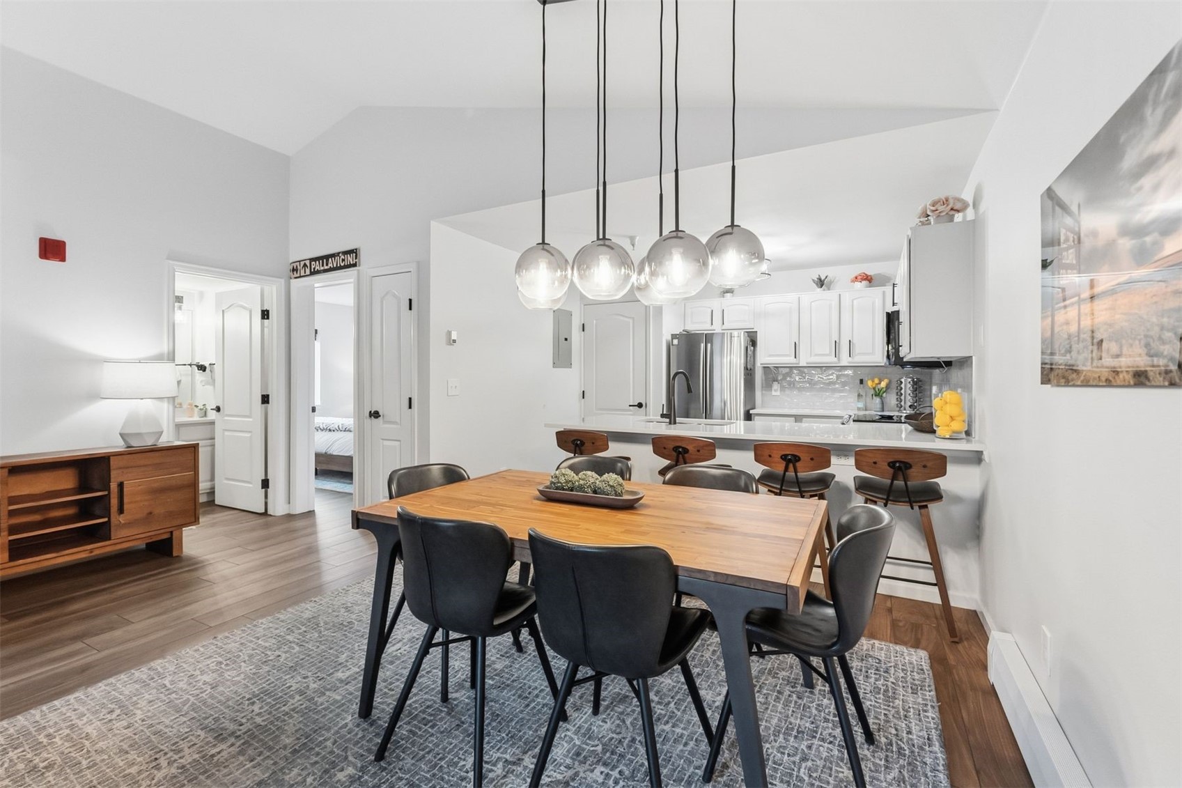 163 Pelican CIRCLE 1206
