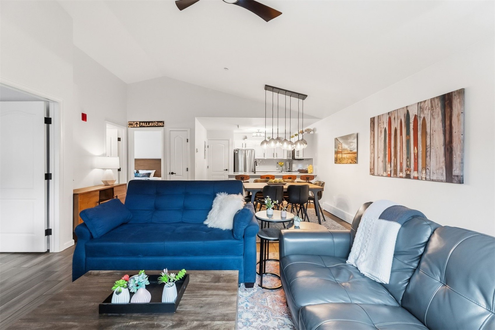 163 Pelican CIRCLE 1206