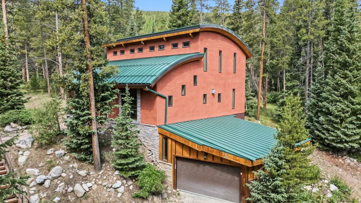 239 Sherwood LANE