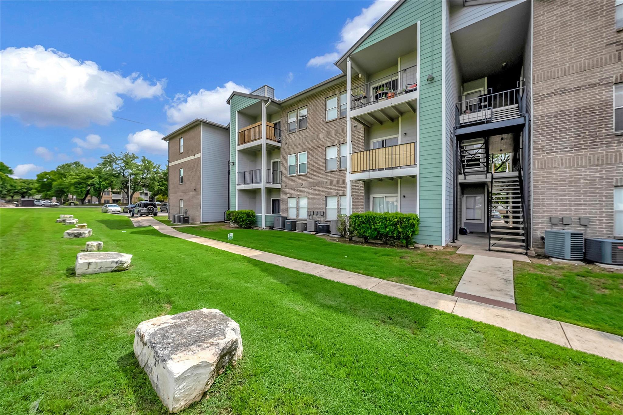12166 Metric BLVD # 2011