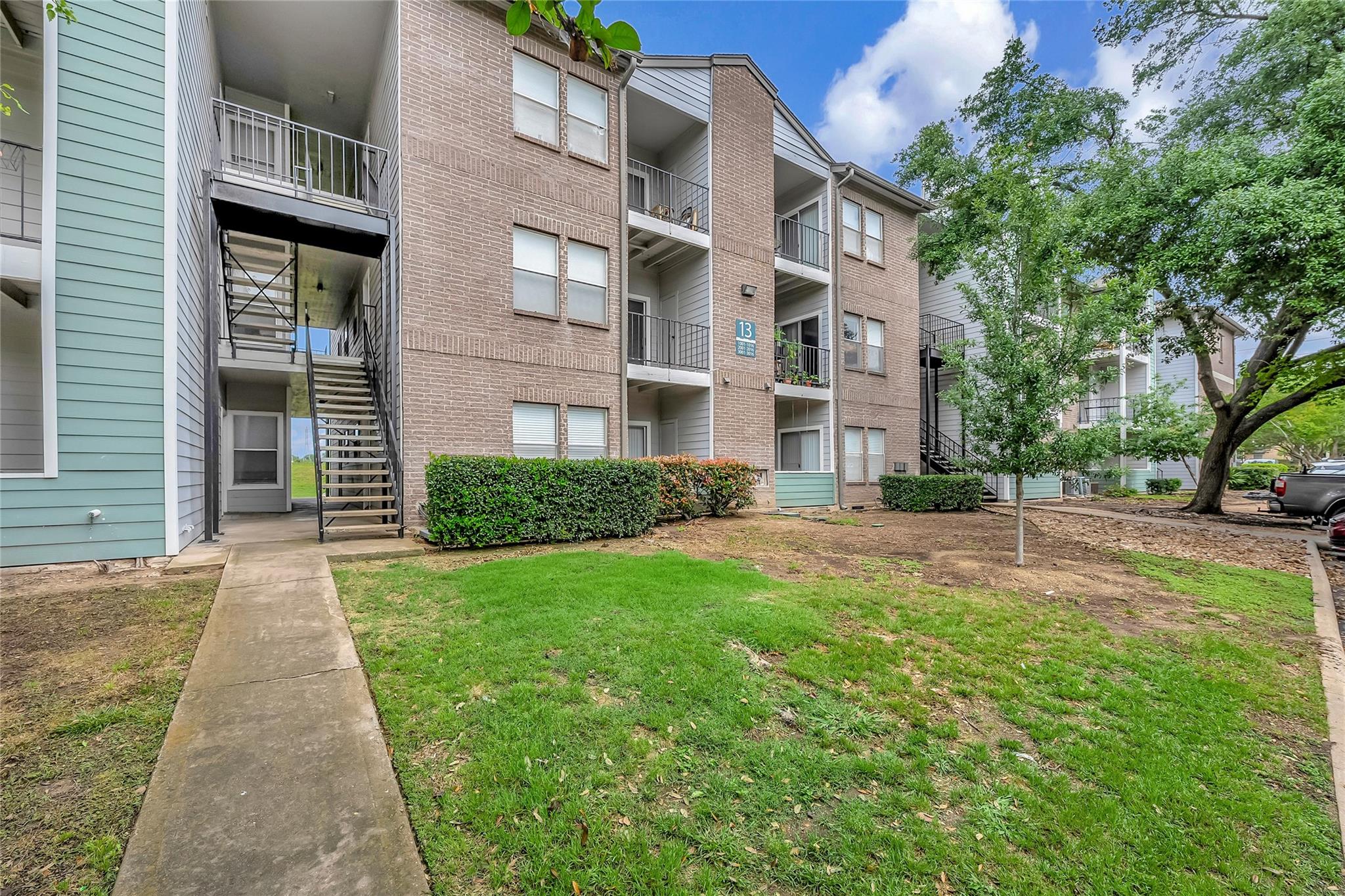 12166 Metric BLVD # 2011