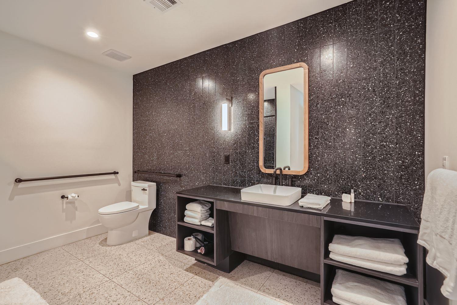 48 E East Ave # 1706