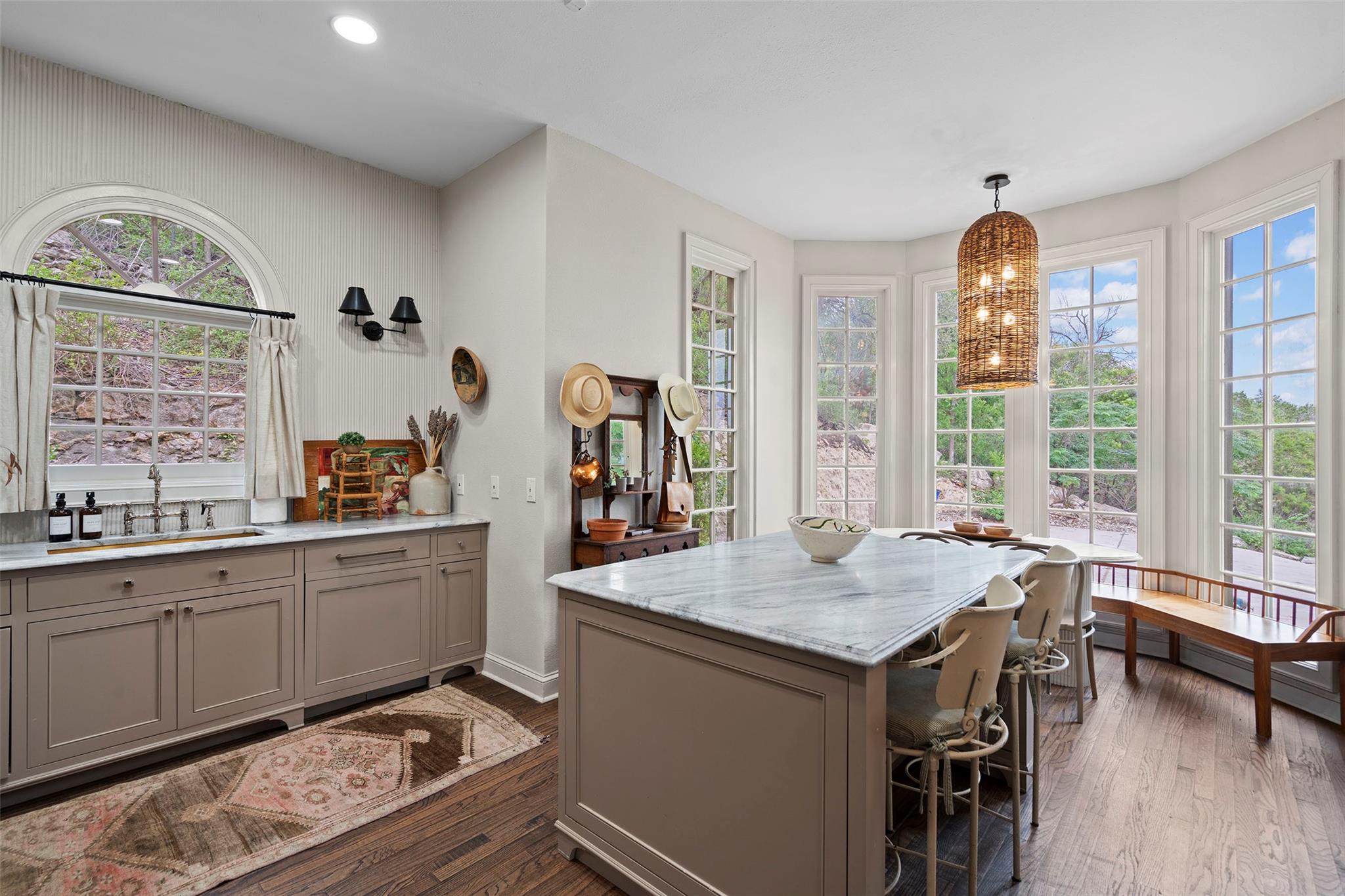 6203 Ledge Mountain DR