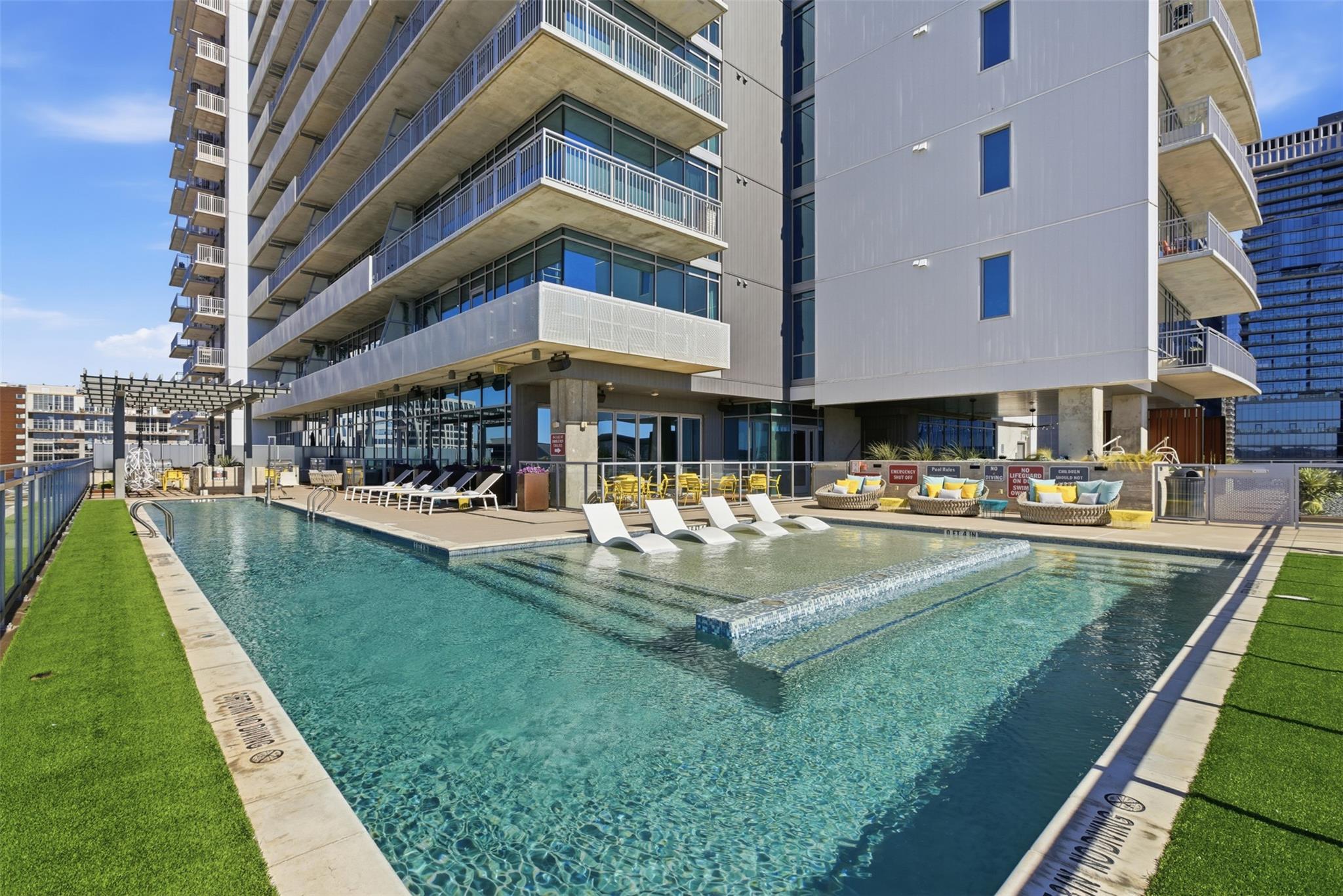 222 West Ave # 1404