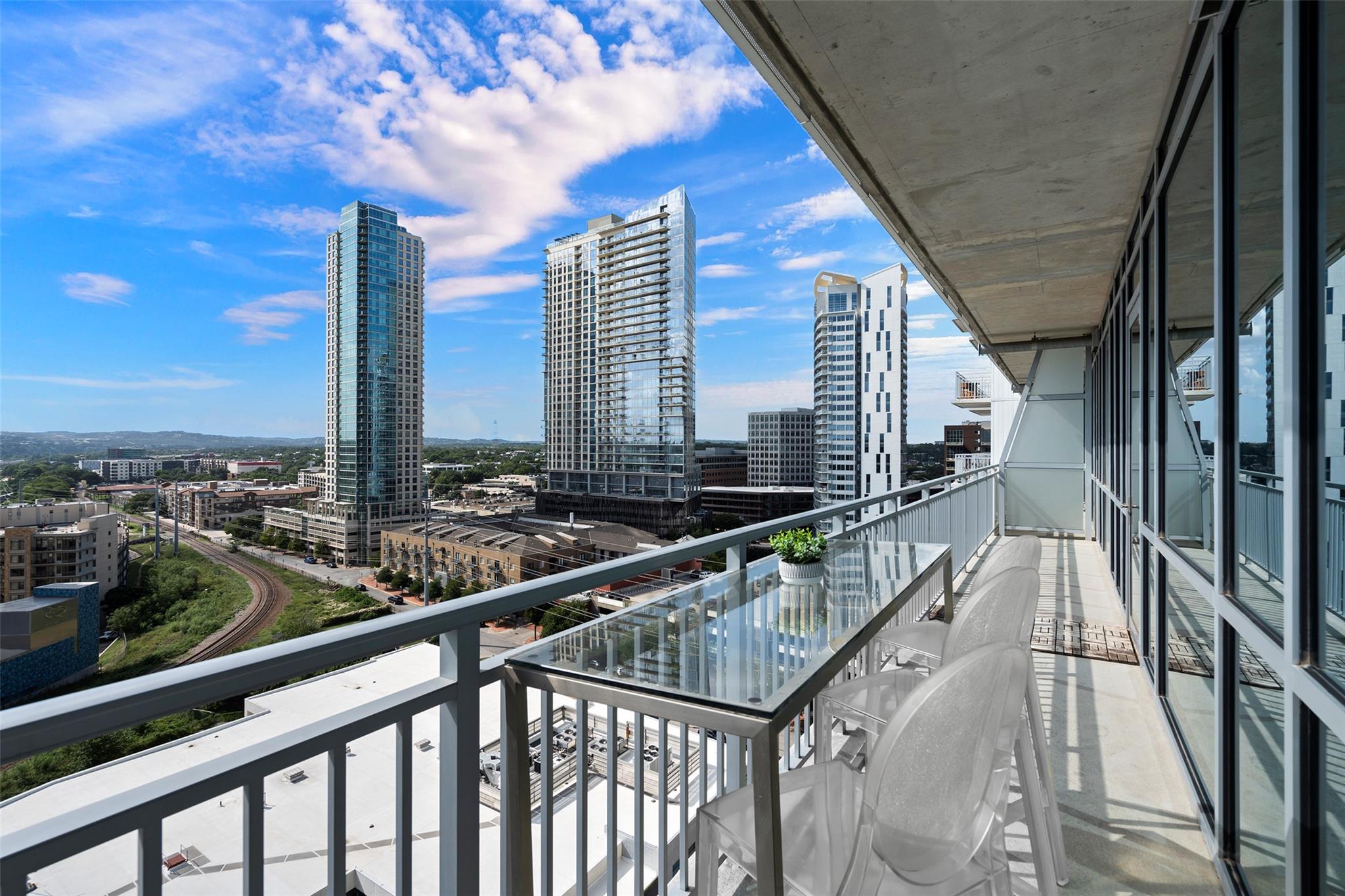 222 West Ave # 1404