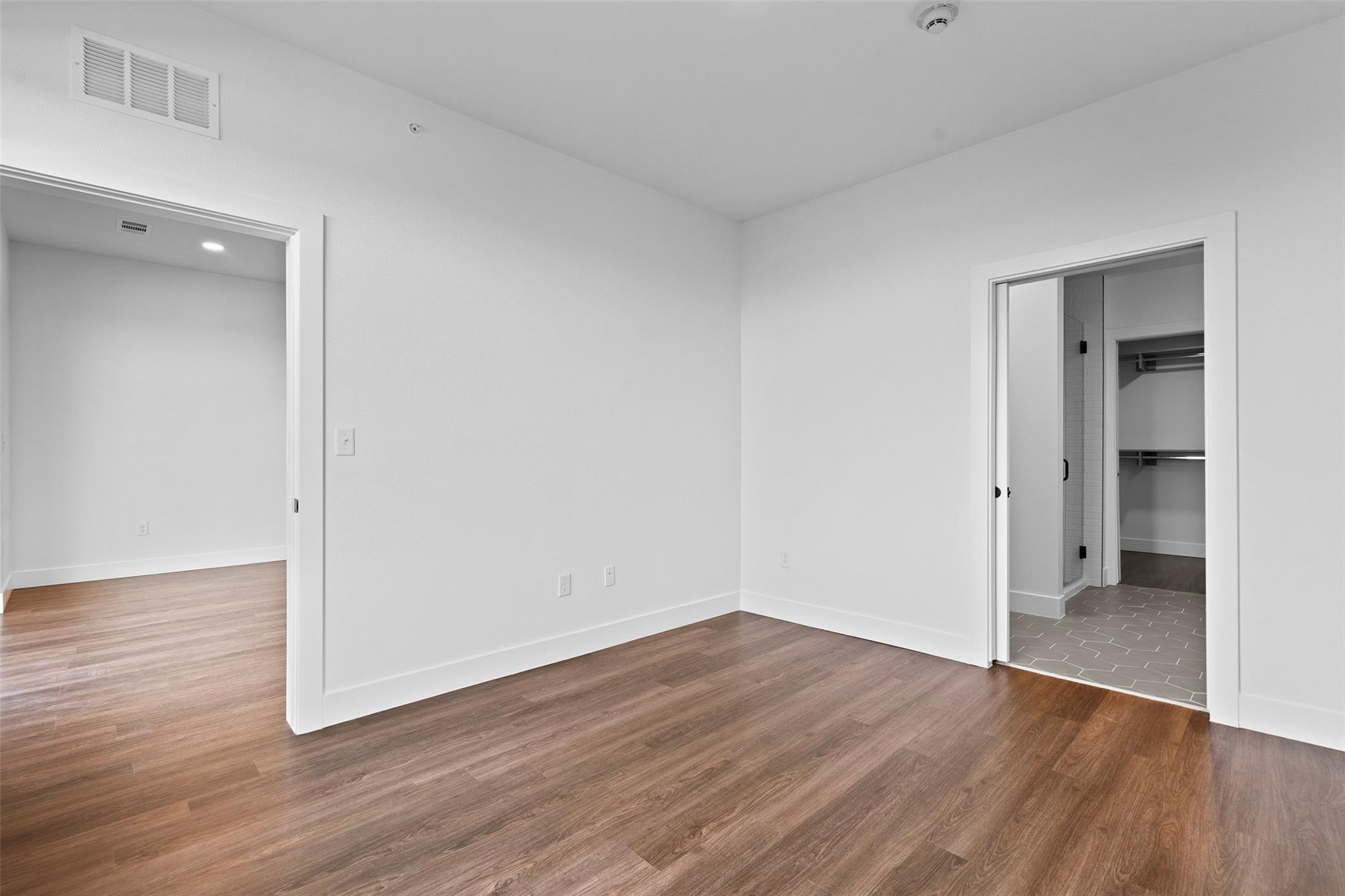 4315 S Congress Ave # 433